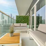 Luxury 1 Bedroom In Reva Residence Business Bay By Pk Holidays
