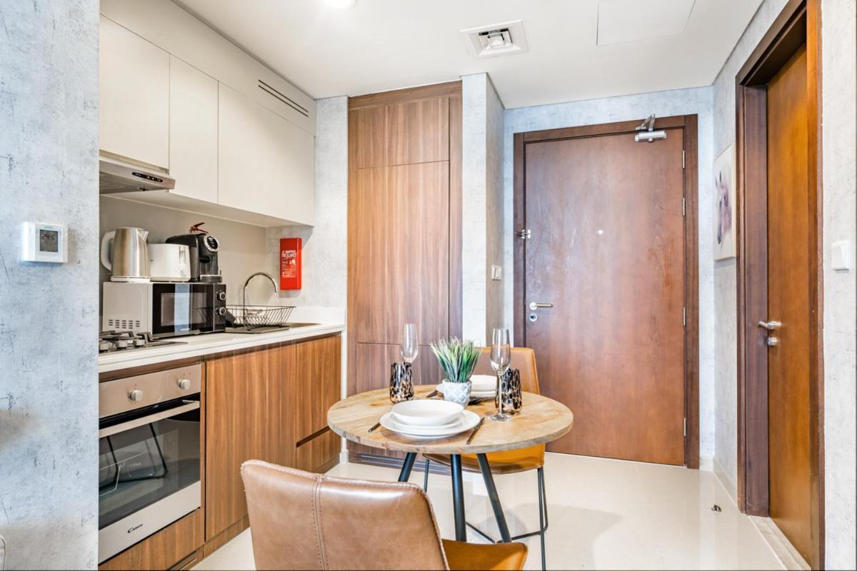 Luxury 1 Bedroom In Reva Business Bay By Pk Holidays Apartment